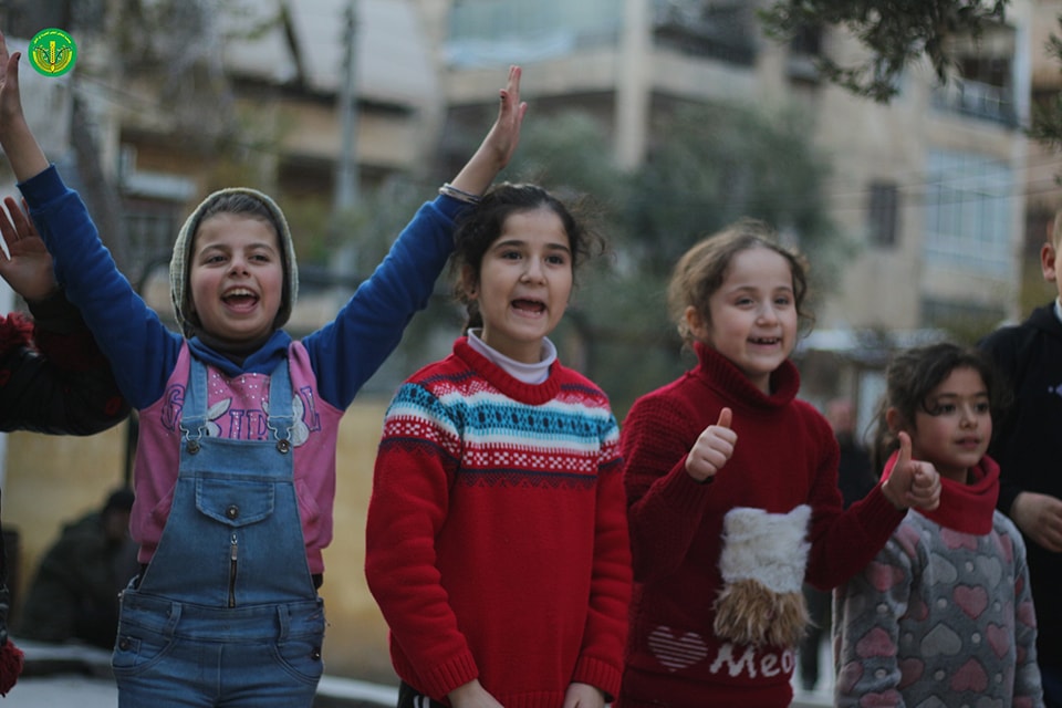 حتى بتعبنا بالبذل مستمتعين